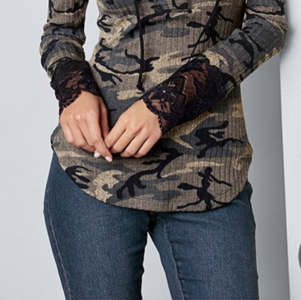 Camouflage front tie, long-sleeved top - Picture 2 of 2
